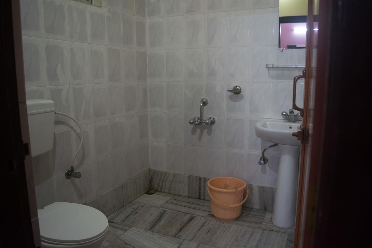 Sewak Lodge Силчар Екстериор снимка